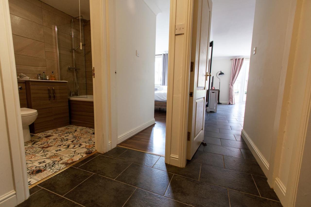 Appartement Waters Edge à Chester Extérieur photo